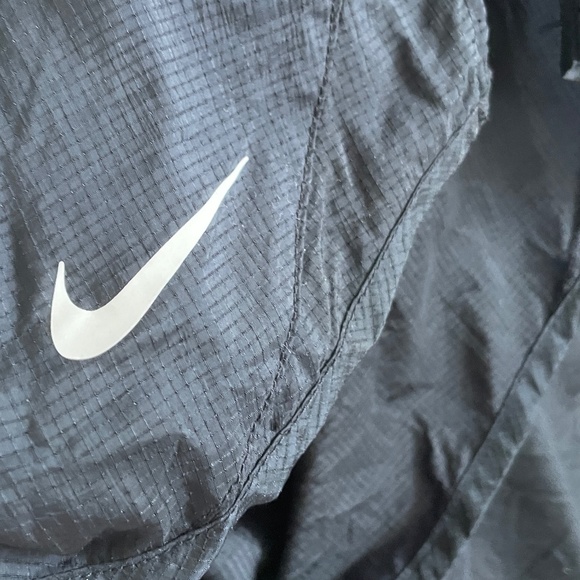 Nike Women’s Shorts Running Training Sporty Pocket Breathable Lightweight Sz M - Picture 15 of 16